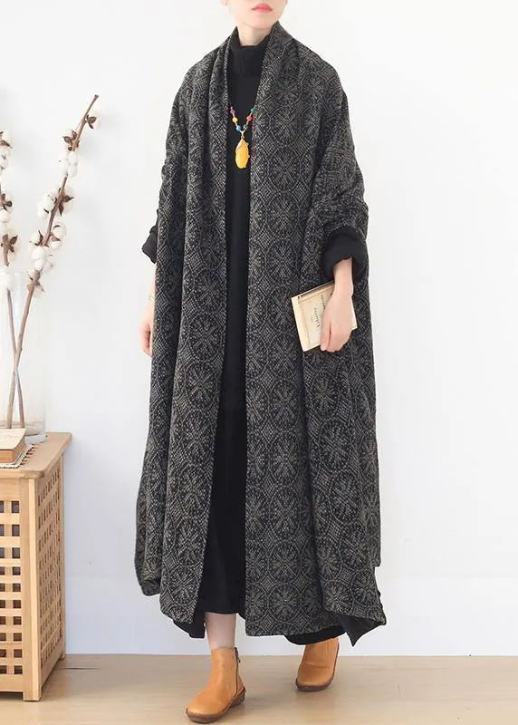 Fine gray wool overcoat Loose fitting medium length Batwing Sleeve v neck women coats