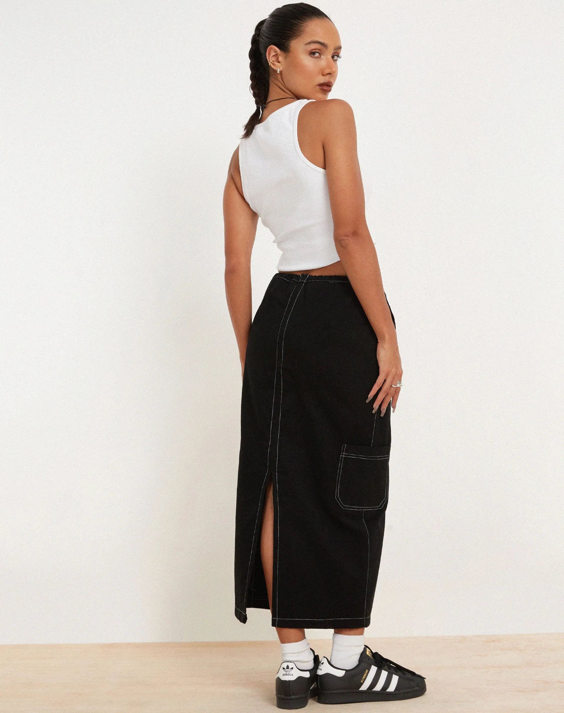 Swari Midi Cargo Skirt in Black