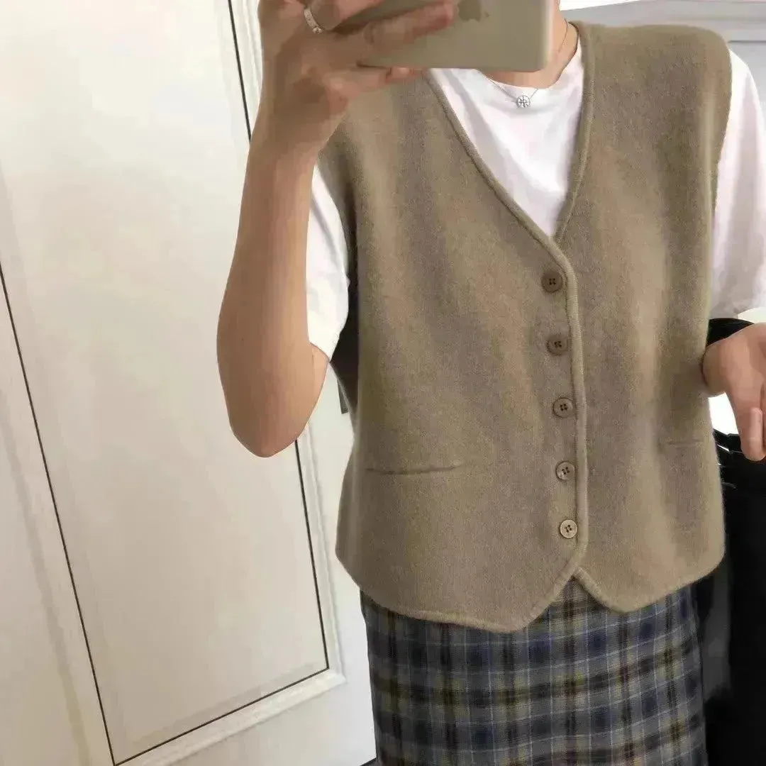 Women Sleeveless V-neck Button Down Knitted Vest Cardigan